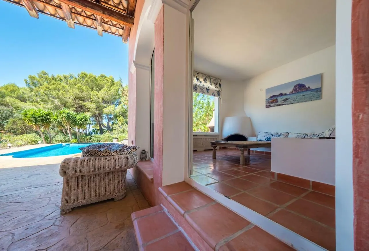 Exclusive Villa in Porroig San José